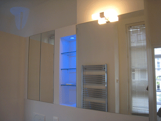 Claire LE QUELLEC - Architecte d'interieur CFAI - Salle de bain LED bleue